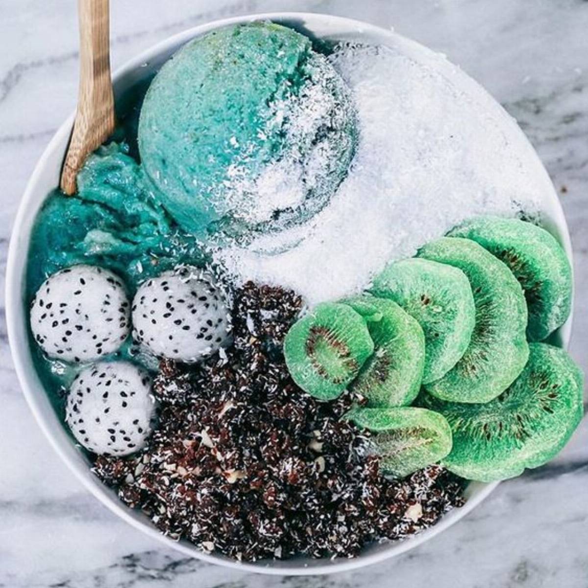 smoothie-bowl smoothie-bowl