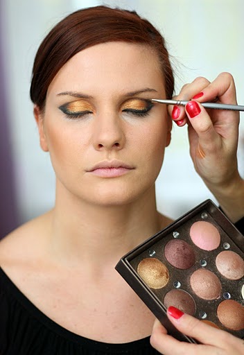 Jak zrobić makijaż