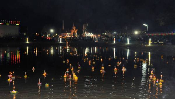 Loy Krathong – czyli Noc Kupały po tajlandzku