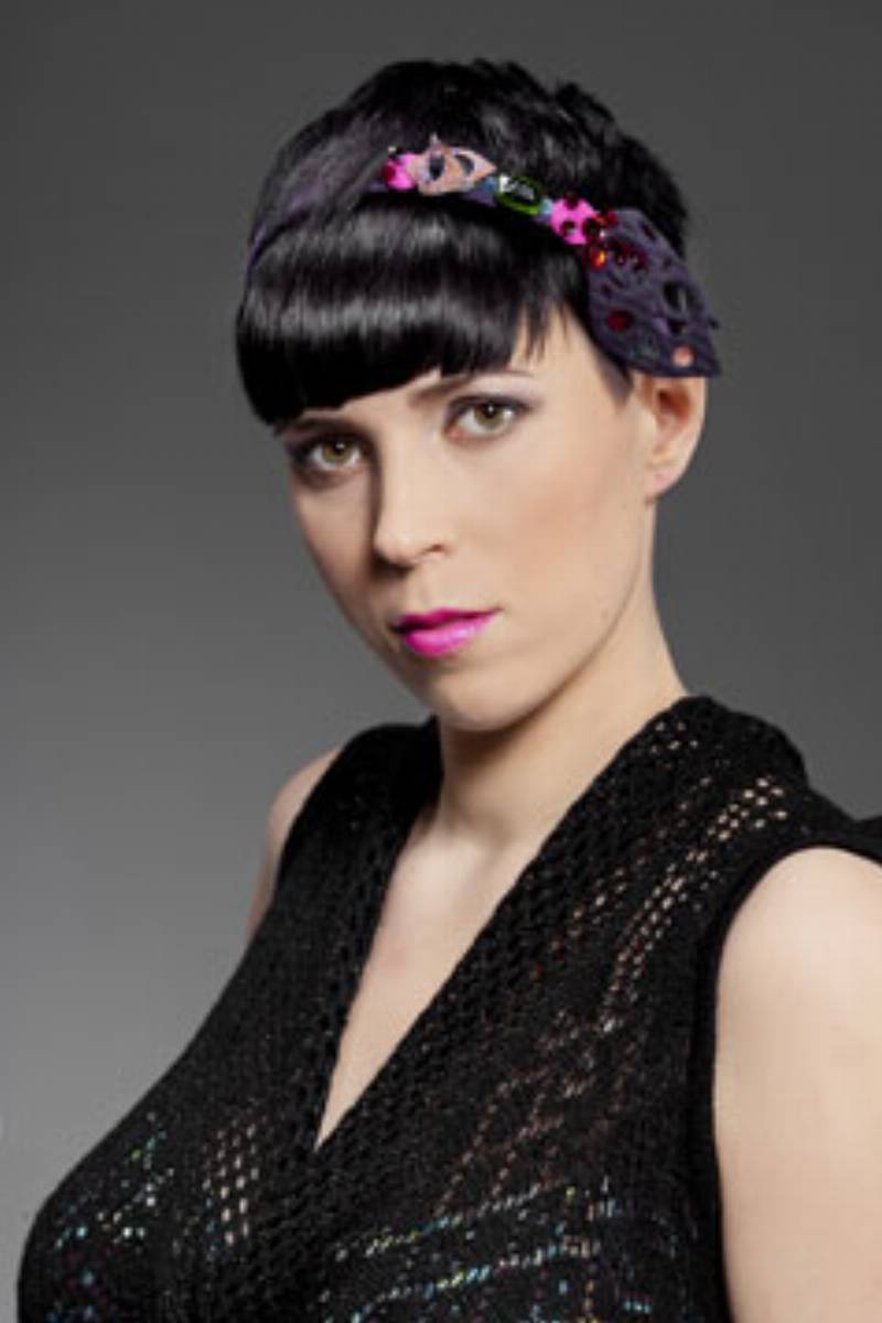 Miłek Design - Anioly i Demony - Praktyczny kontrast ryzury wieczorowe na krótkie włosy - Praktyczny kontrast