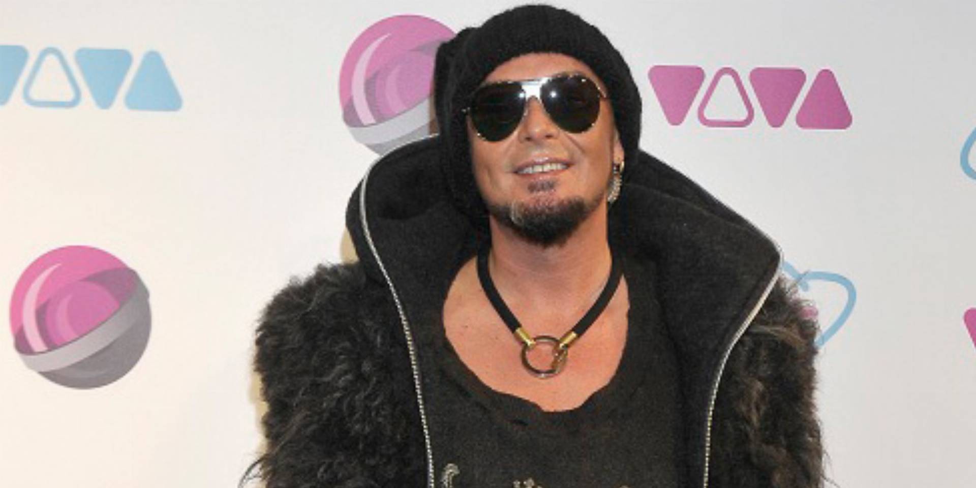 Tomasz_Jacykow_Viva_Comet_2012