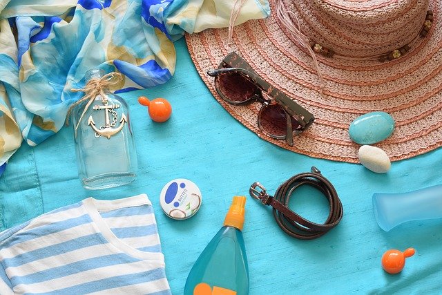 przedmioty do zabrania na plażę przedmioty do zabrania na plażę