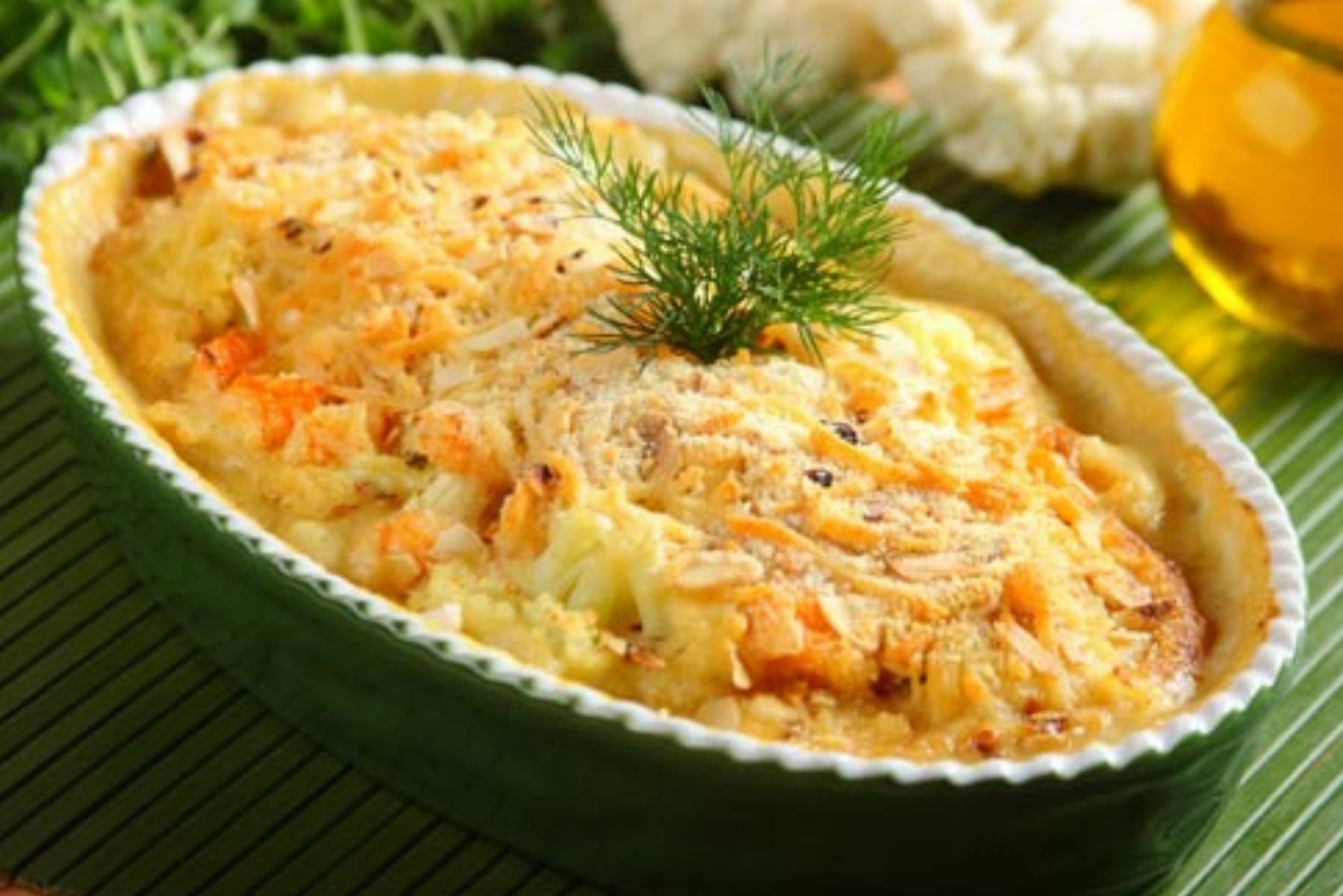 Kalafior w sosie śmietanowo-serowym Kalafior w sosie śmietanowo-serowym