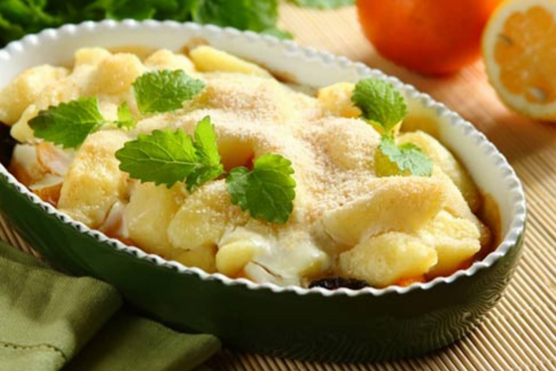 Kluski leniwe z pieczonymi owocami Kluski leniwe z pieczonymi owocami