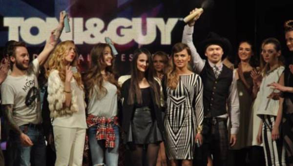 Pokaz fryzur Toni&Guy z udziałem blogerek w ramach WARSAW FASHION WEEKEND