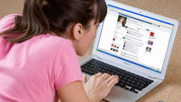 Czy Facebook sprawia, że jesteś nieszczęśliwy?