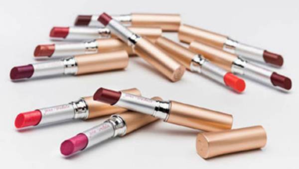 Pomadki PureMoist od Jane Iredale – klasyka w nowej odsłonie