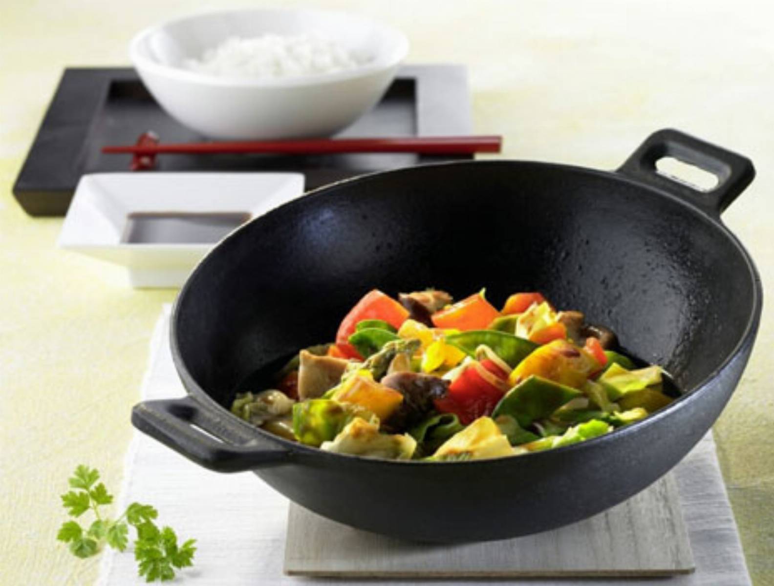 Smazona wolowina z groszkiem cukrowym