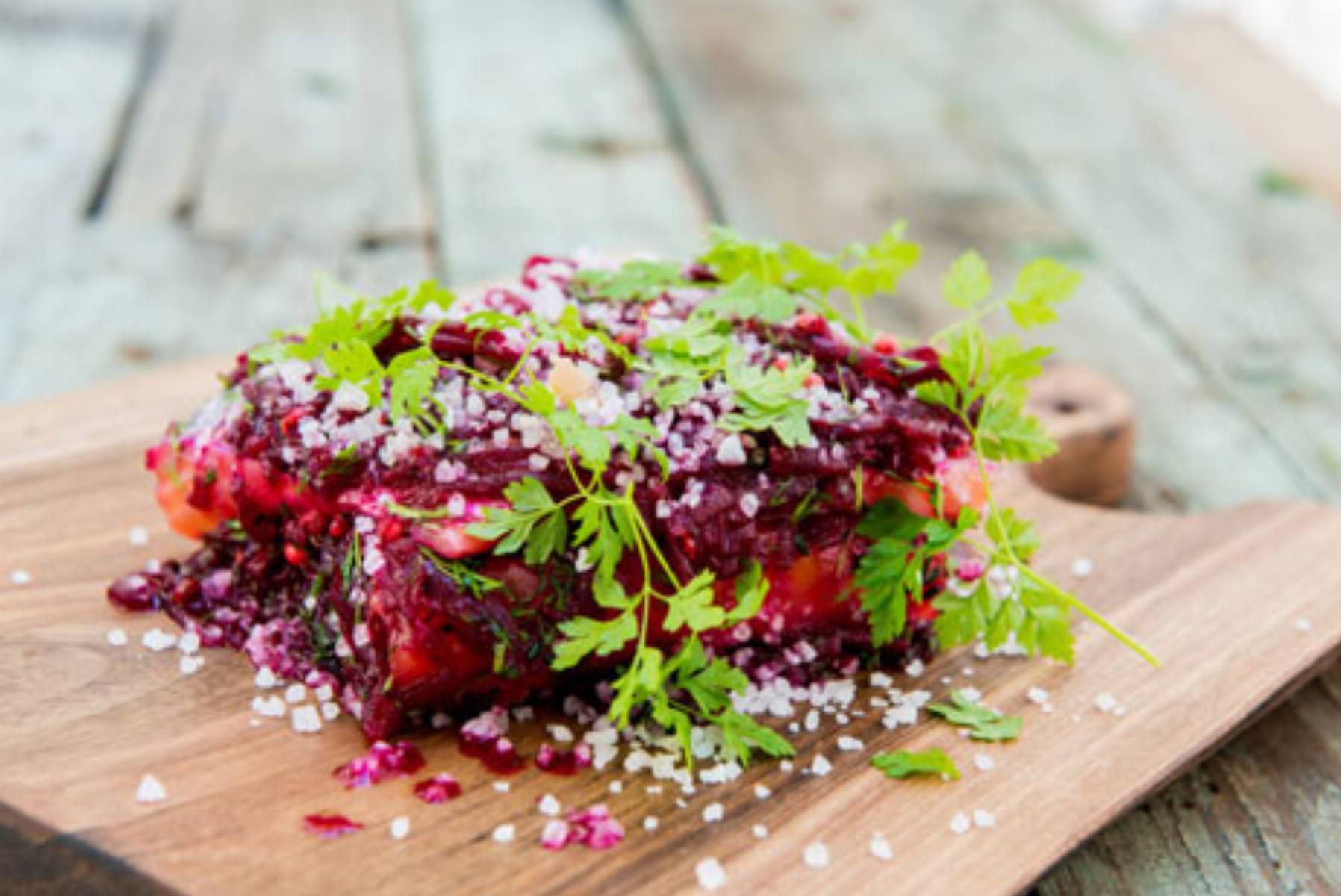 Gravalax - losos marynowany w TABASCO i burakach