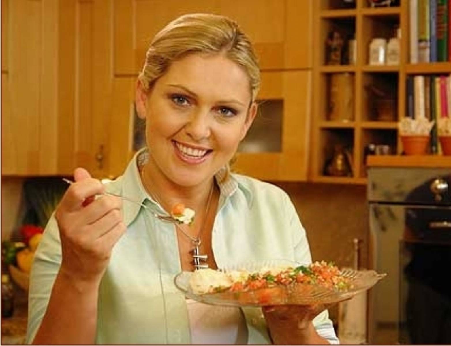 sola z salsa pomidorowa