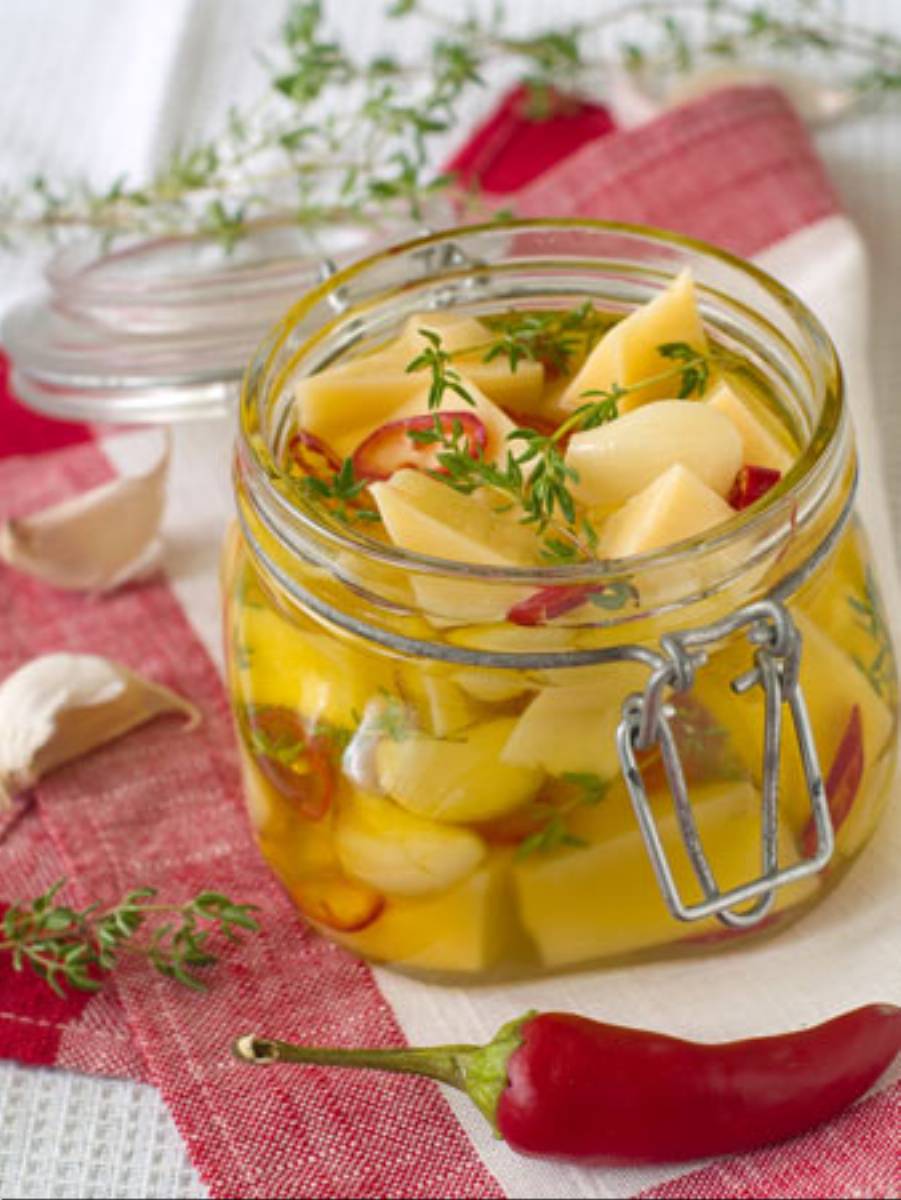 Marynowany-ser-zolty-Aldamer-MSM-Monki