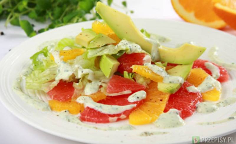 Sałata masłowa z cytrusami i awokado