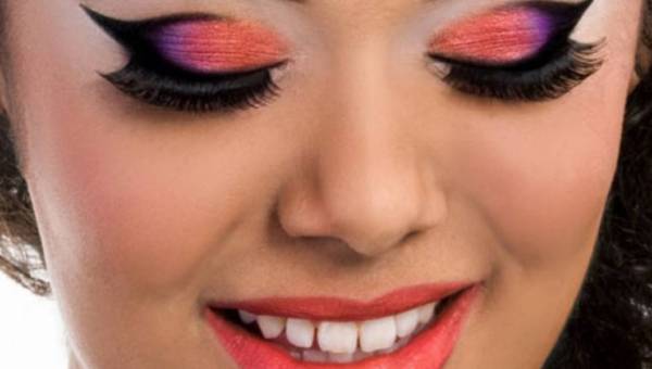 Eksplozja barw i kobiecości w makijażu VIPERA COSMETICS na wiosnę-lato 2014