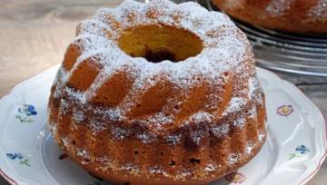 Babka z kawałkami czekolady i advocaatem