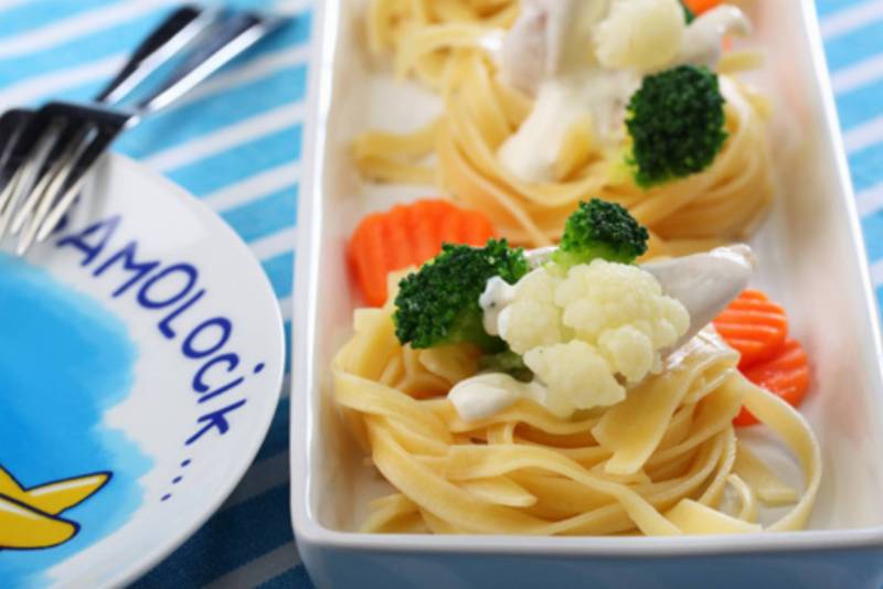 Potrawka z kurczaka z makaronem