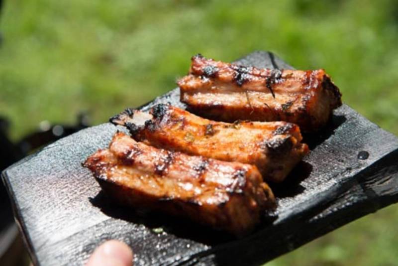 Żeberka w sosie TABASCO Brand Pepper Sauce - przepis Grzegorza Łapanowskiego