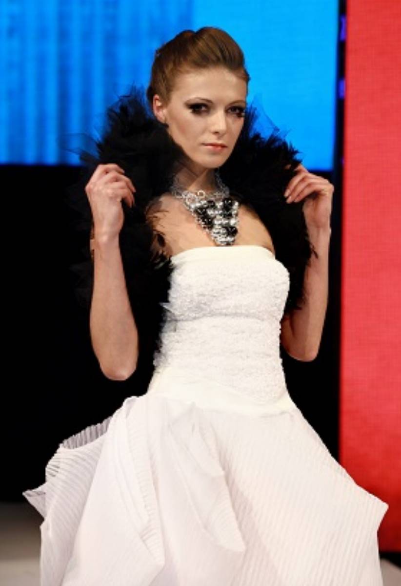 Pokaz mody_bi+-uteria_Lemoniq Monika Juchno & stroje_EvaMinge