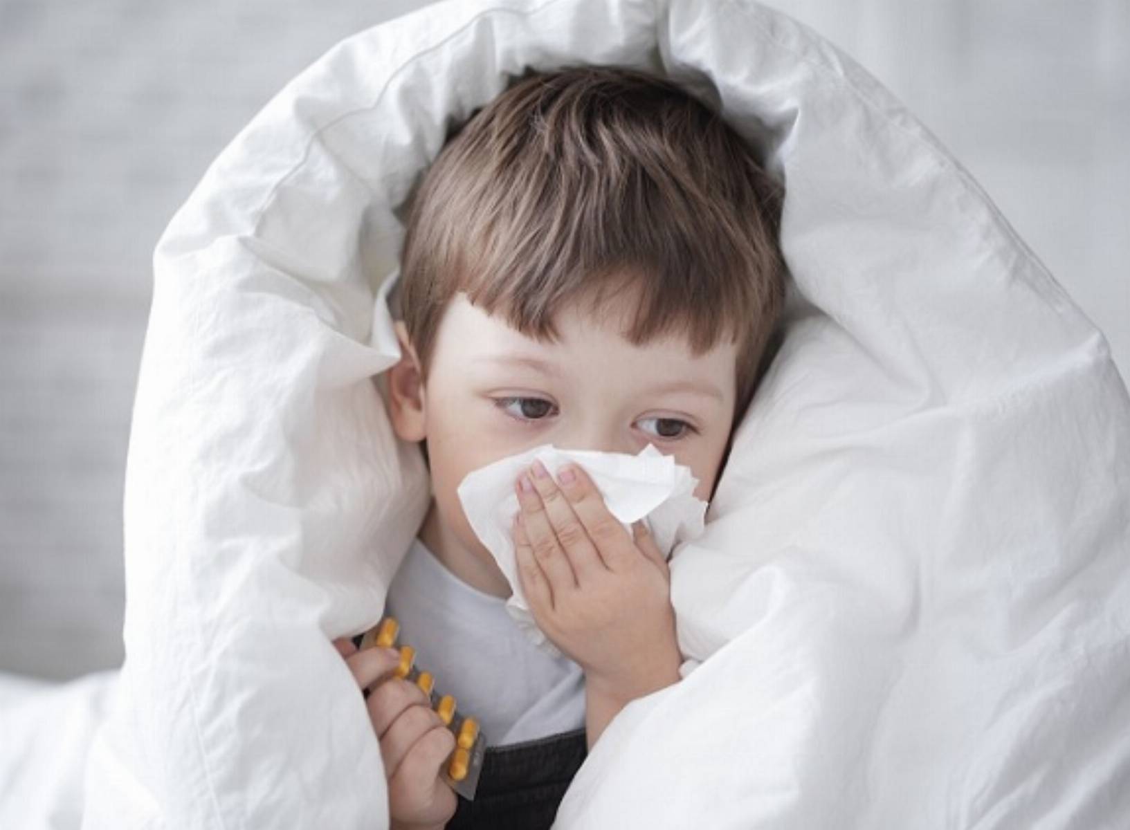 When Should A Sick Kid Stay Home Or Go To School? | HuffPost Parents