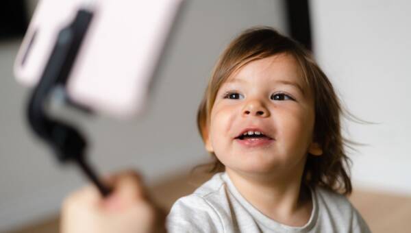 Bezpieczeństwo w sieci zdjęcia dzieci