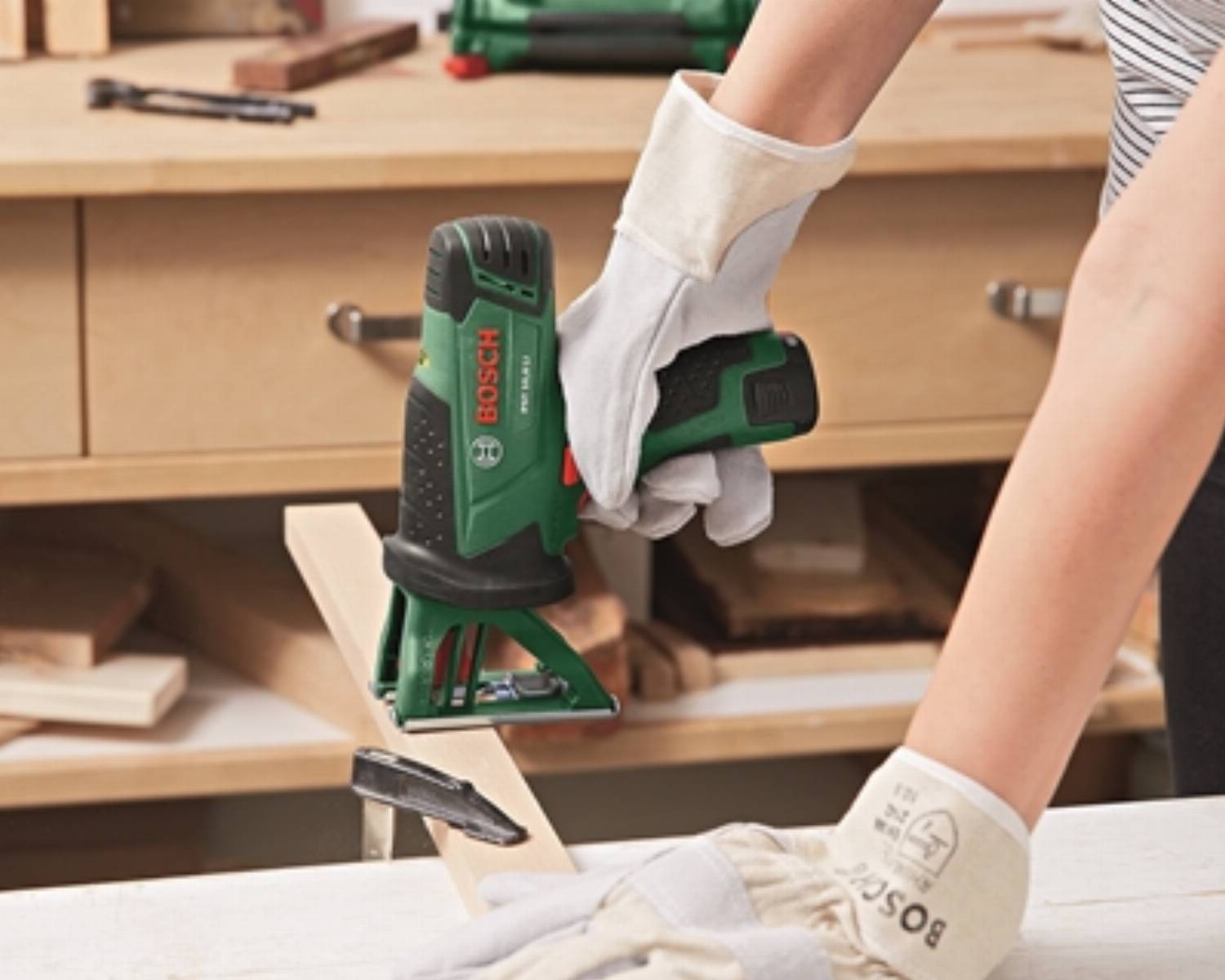 fot. Bosch stolik ze skrzyni (2)