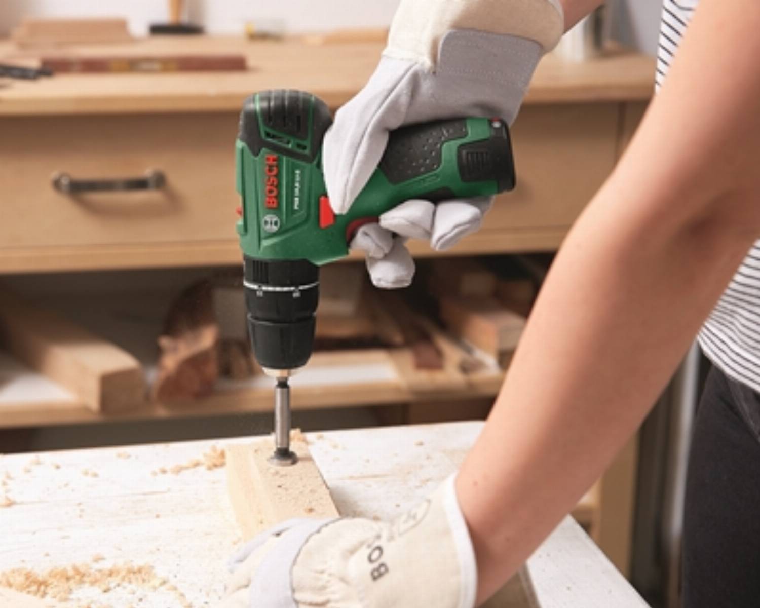 fot. Bosch stolik ze skrzyni (3)