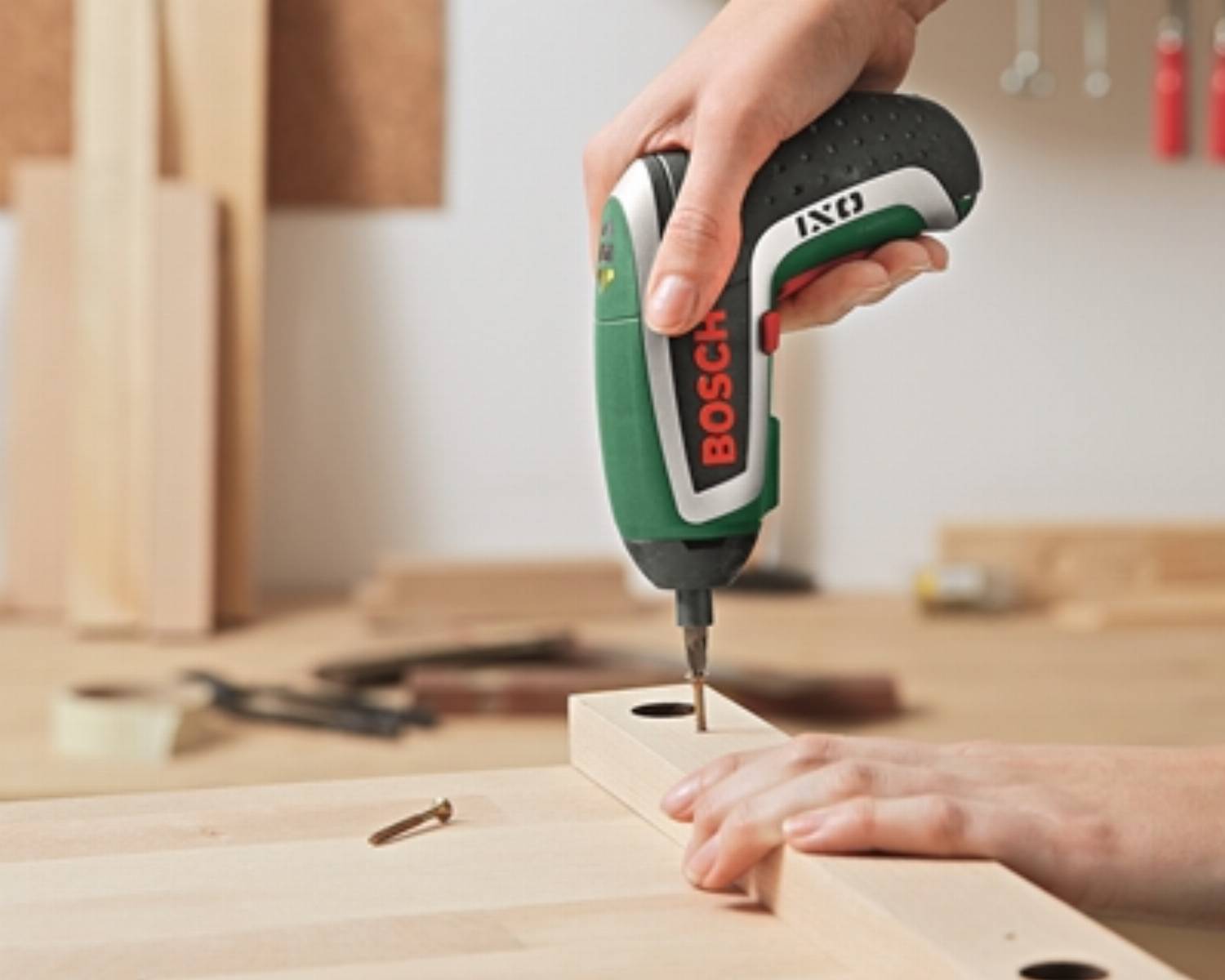 fot. Bosch stolik ze skrzyni (6)