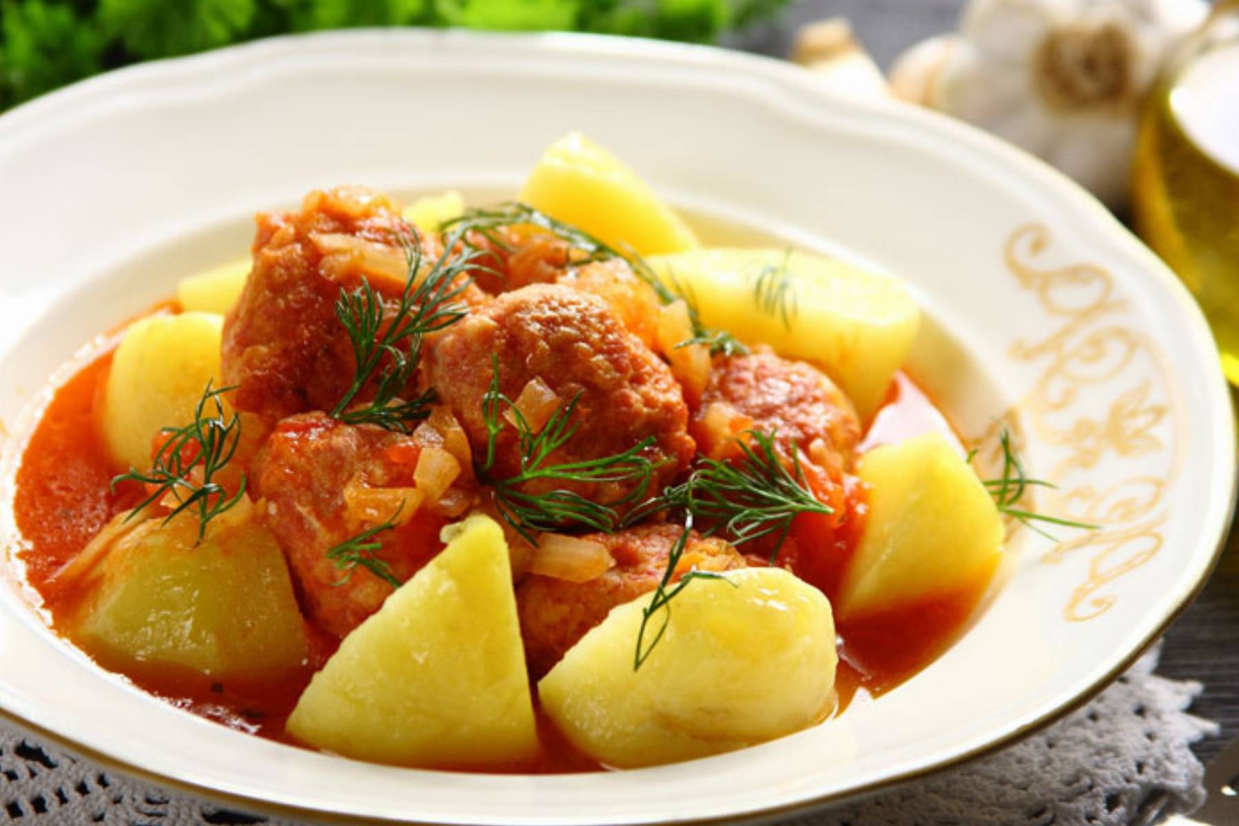 Pulpety-z-indyka-w-sosie-pomidorowym