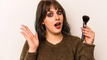 Jak rozpoznać, że masz na sobie za dużo makijażu?