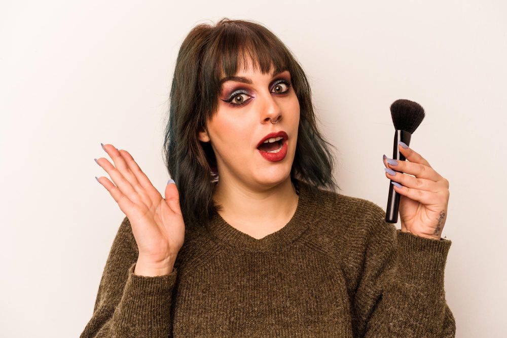 Jak rozpoznać, że masz na sobie za dużo makijażu?