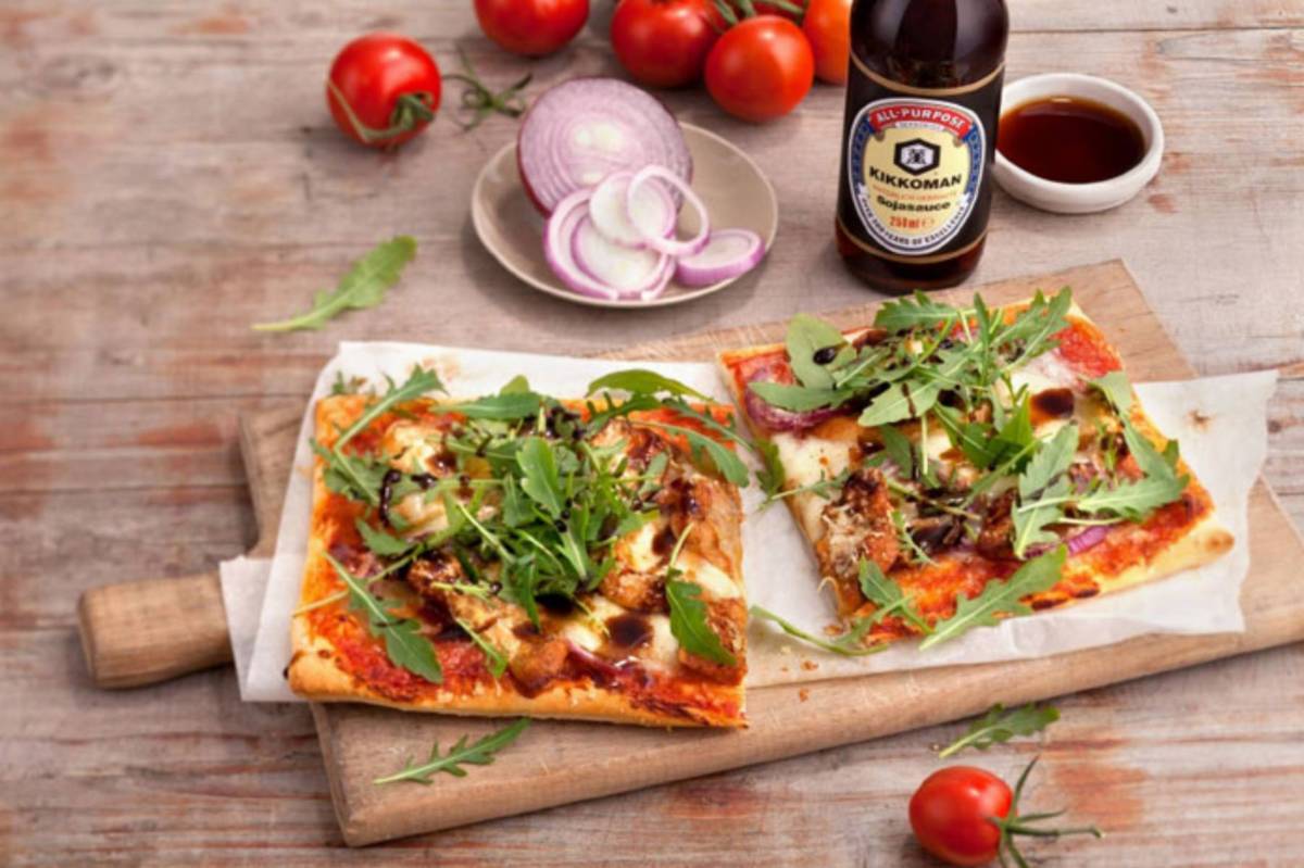 pizza-z-kurczakiem_czerwona-cebula