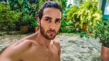 przystojny mężczyzna