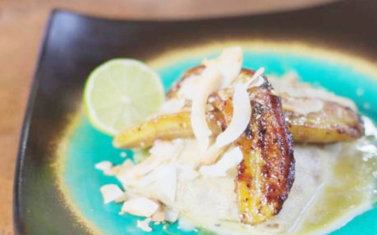 Kokosowe-pancakes-z-bananem-i-sezamem