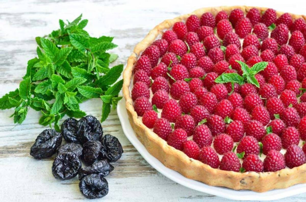 CPB_Tarta_na_kruchym_spodzie_ze_sliwkami_kalifornijskimi_1