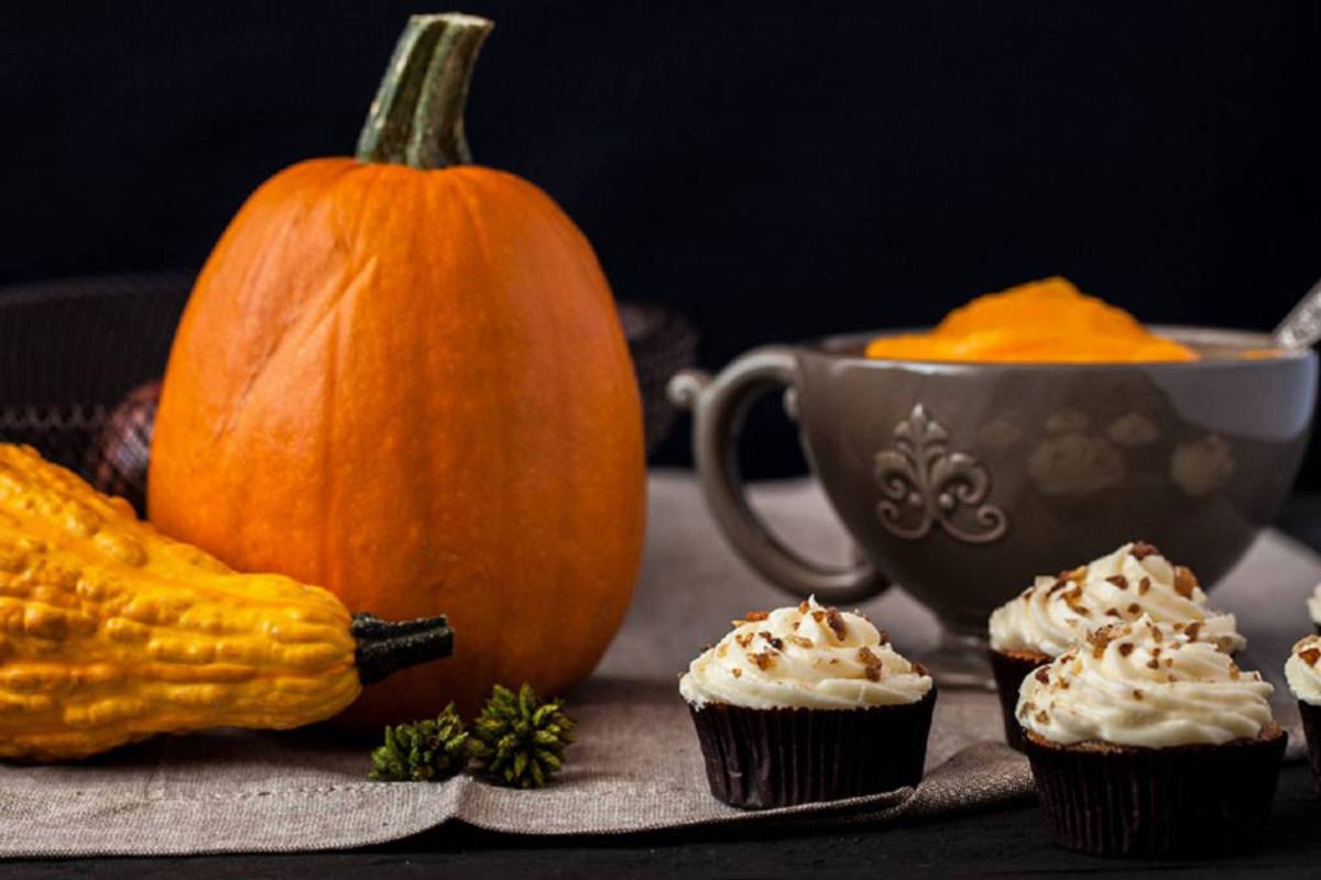 Dyniowe-babeczki_fot.-Cukier-Królewski