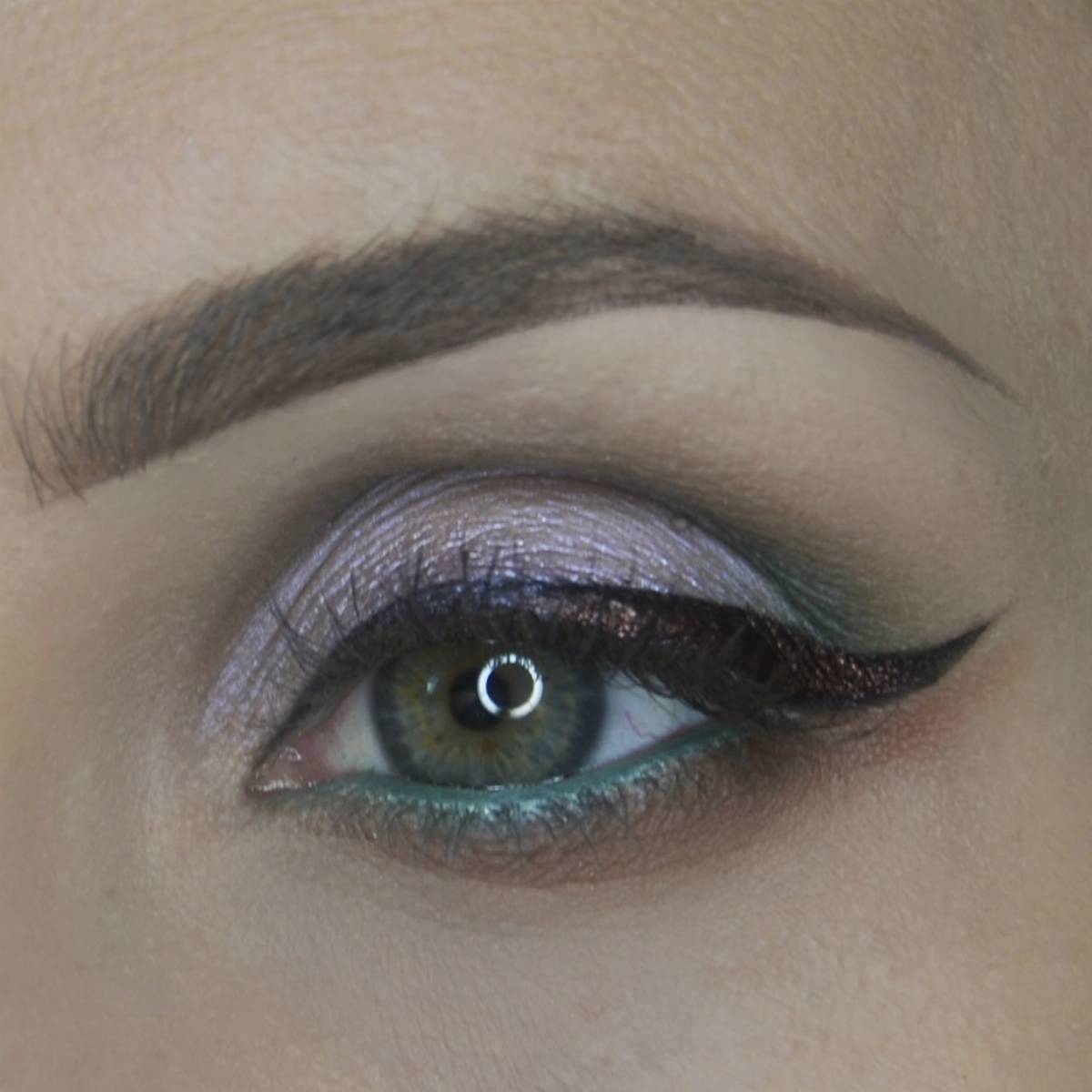 Elegancki makijaż na wyjście - krok po kroku 7