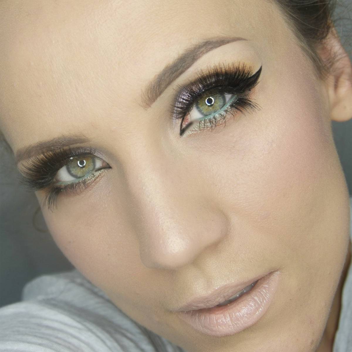 Elegancki-makijaż-na-wyjście