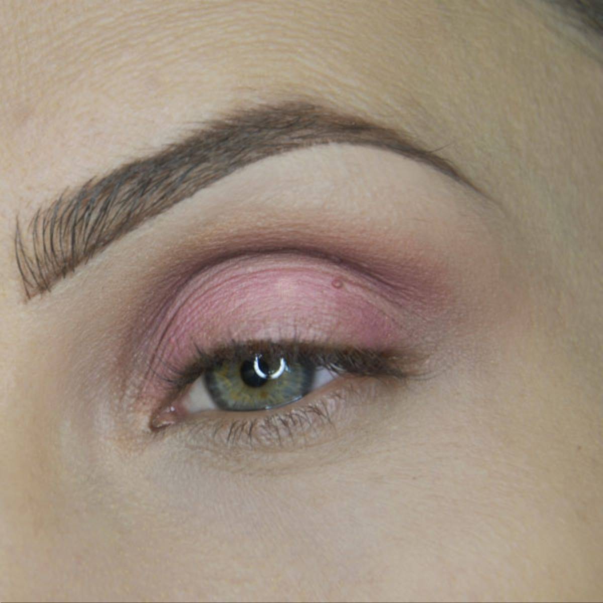 Lekki makijaż dzienny - krok po kroku