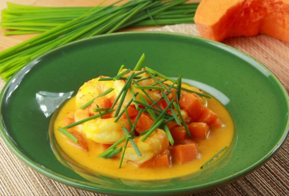 Dyniowe curry z mlekiem kokosowym i krewetkami