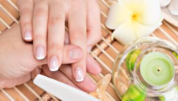 Manicure japoński na czym polega? Tutorial krok po kroku od eksperta