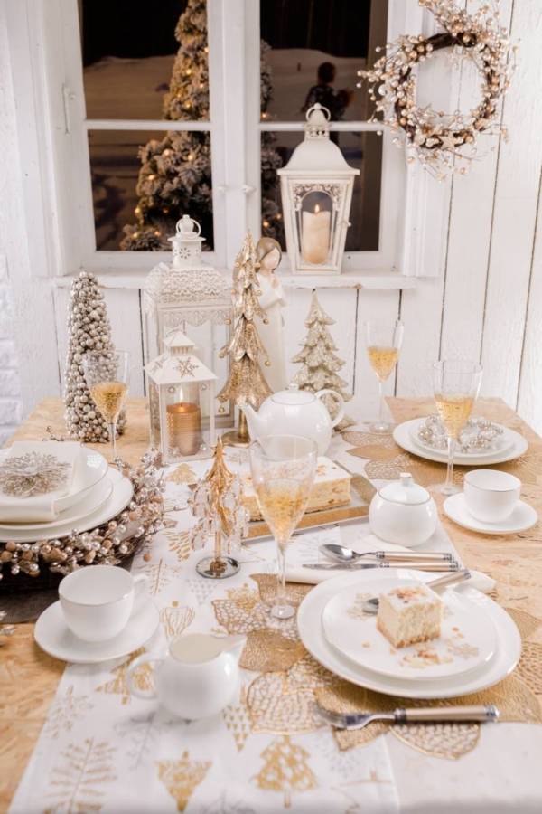 Jak udekorować stół na Święta Bożego Narodzenia 