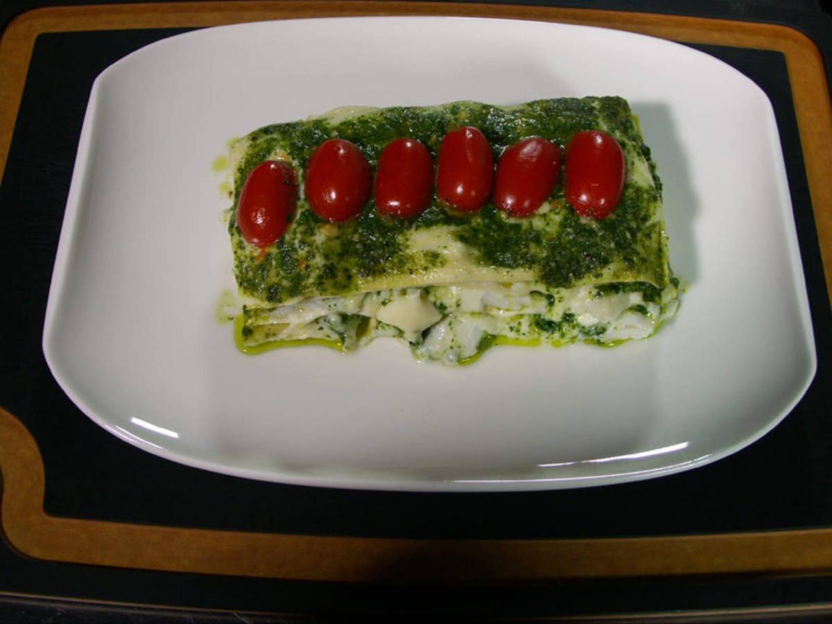 Lazania z dorszem atlantyckim i bazyliowo-kolendrowym pesto