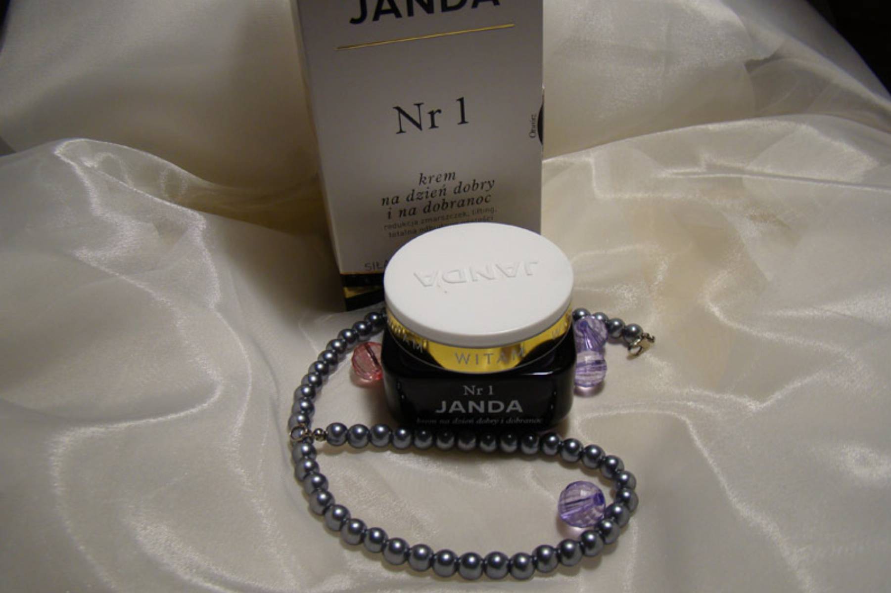 Janda-Nr-1-krem-na-dzień-dobry-i-na-dobranoc_3