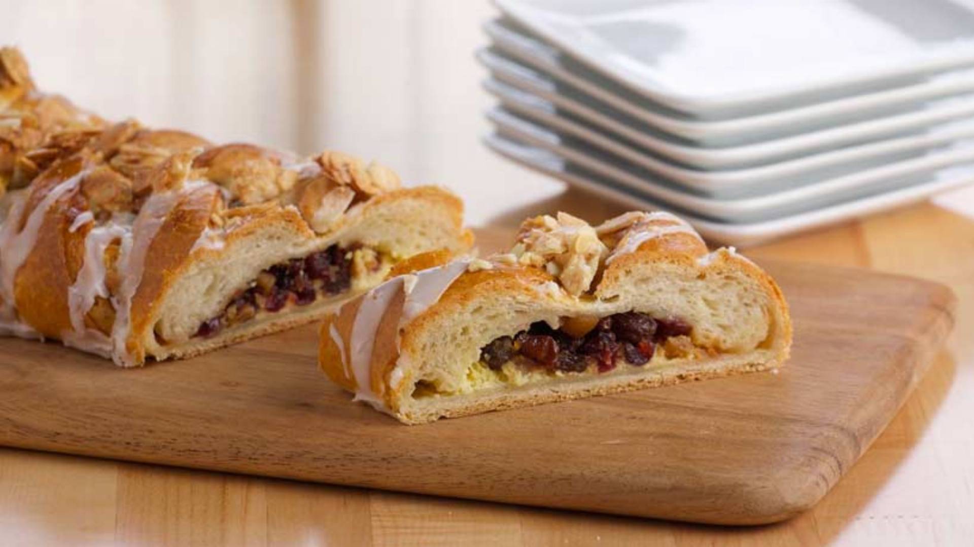 drożdżowy-warkocz-z-ciasta-duńskiego