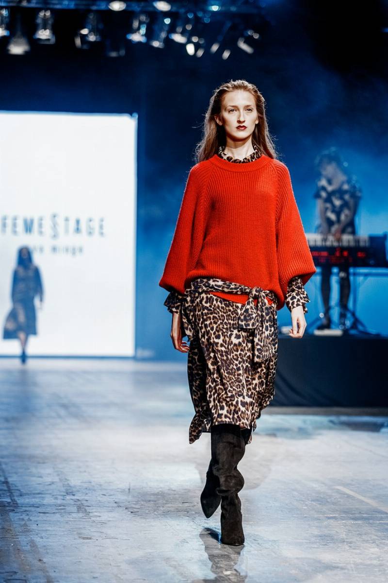 FEMESTAGE Eva Minge AW 16-17 Fashion Week Poland fot. Michał Szlaga (4)