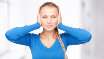kobieta bolące skronie