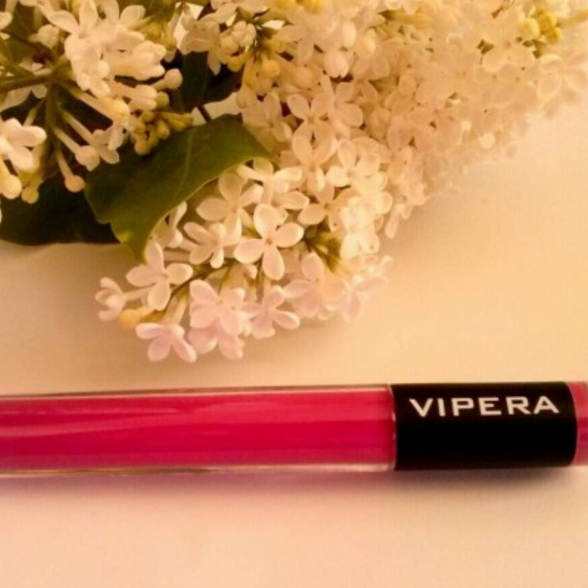 vipera kolor nobilis błyszczyk do ust