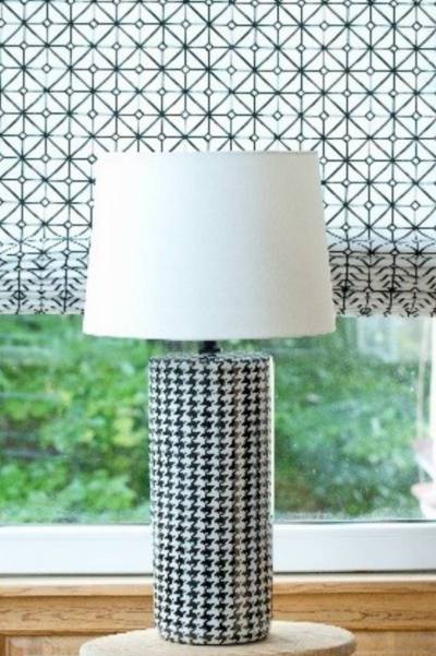 3. Dekoria.pl, lampa stołowa Chisato