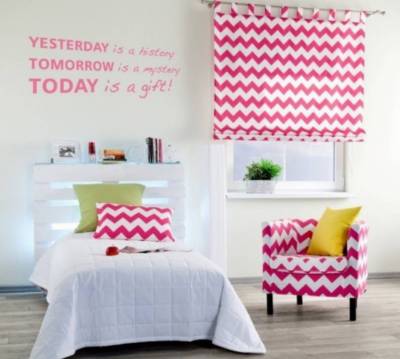 4. Dekoria.pl, roleta rzymska Verona – tkanina z kolekcji Comics