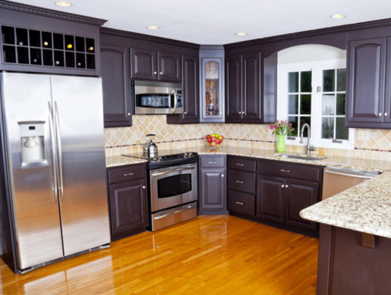 Granitowy-blat-w-kuchni-2