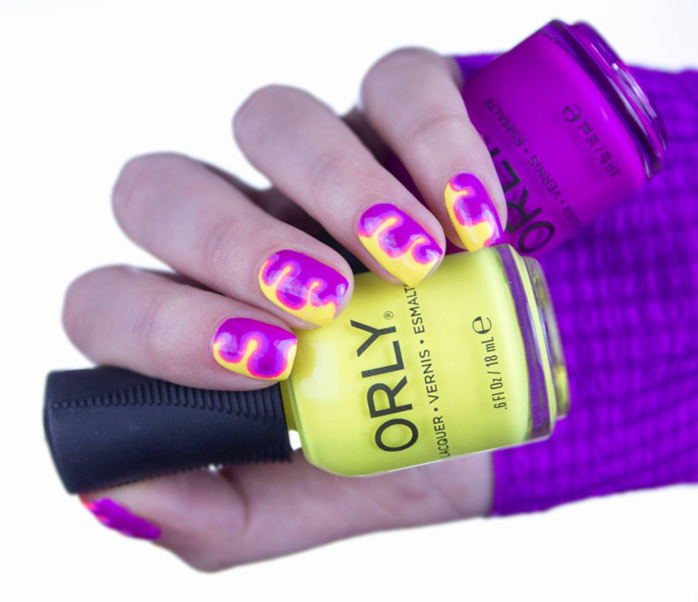 modne-wzorki-na-paznokcie-lato-2016_neonowy-2